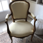 Restauration de fauteuil à Levallois-Perret 92