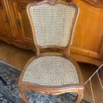 Tapissier ile de France paris 9 Réfection assise et dossier chaise en cannage le Pecq 78230 Yvelines